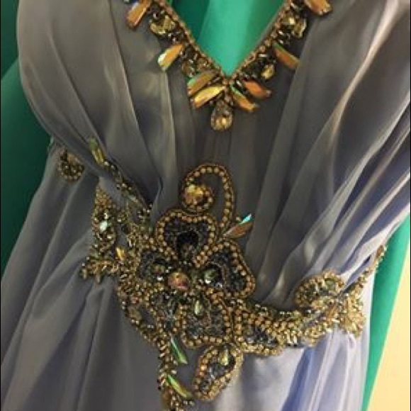 Periwinkle formal dress - Picture 3 of 7